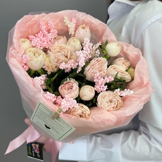 💯✔️Букет Bouquet Fantastic "con rosas en forma de peonía y hierba de Pampa