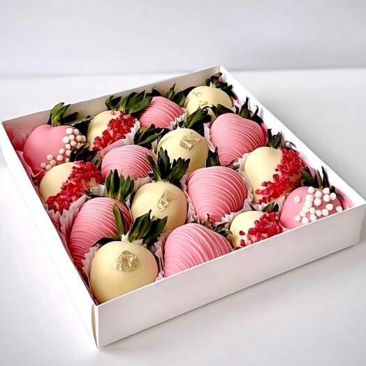 Клубника в белом шоколаде 16шт🍓
