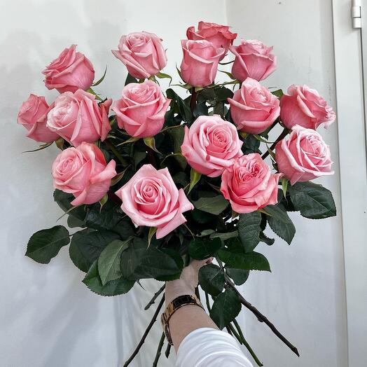 Розовые розы 15 шт