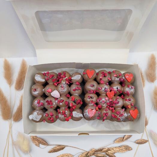 Голубика в шоколаде, мини тортики. 96 шт голубики