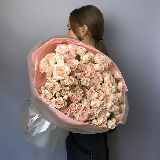 Кустовые розы розовые 21 шт