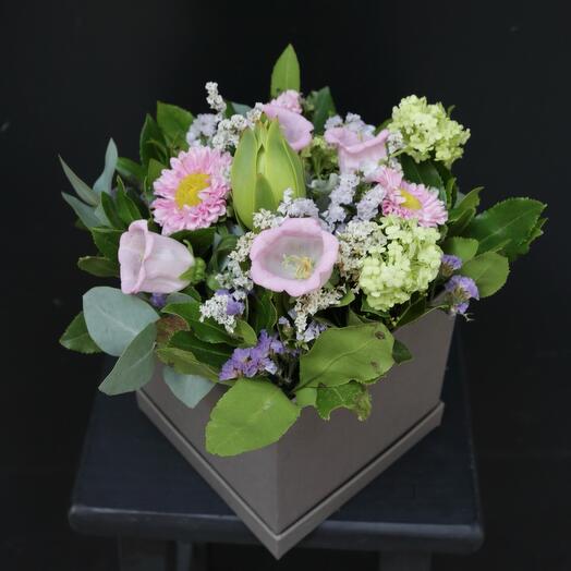 Caja con flores de verano