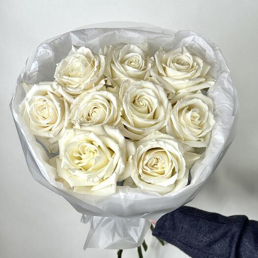 Моно букет из 9 белых роз Playa Blanca