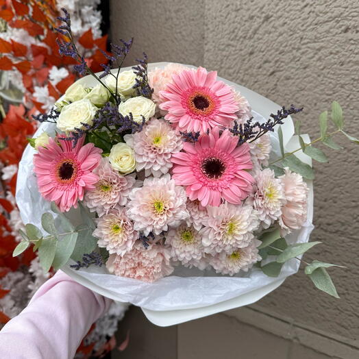 Lusia Flower Bouquet