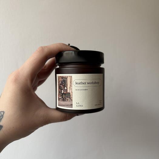 Свеча «кожа и древесина» 200ml