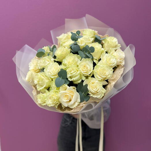 Букет белых роз