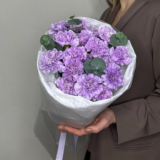 Монобукет лунных гвоздик с эвкалиптом 💜