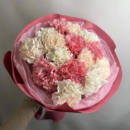 Букет из ажурных диантусов в розовых тонах (15 шт) + подарок от Vivienne Sabo — румяна MACARON