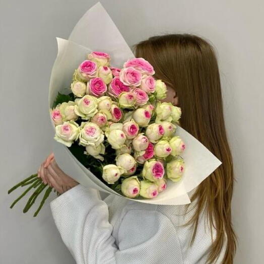 Моно из кустовых пионовидных роз Джелатто