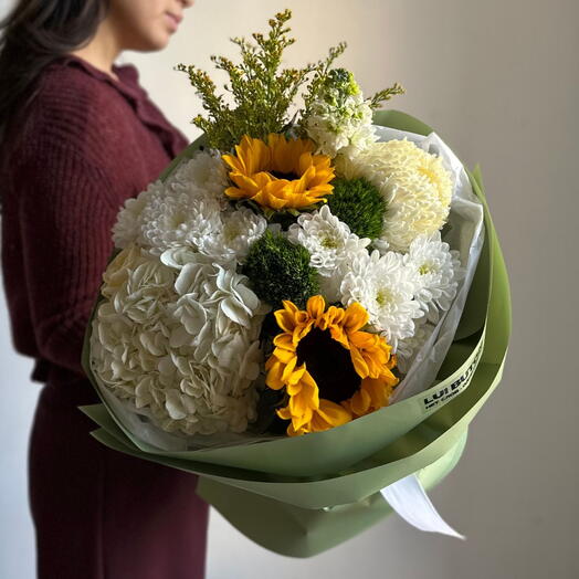 Букет "Яркость момента"