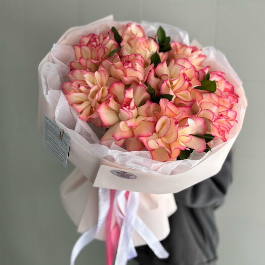 11 французских роз с рускусом