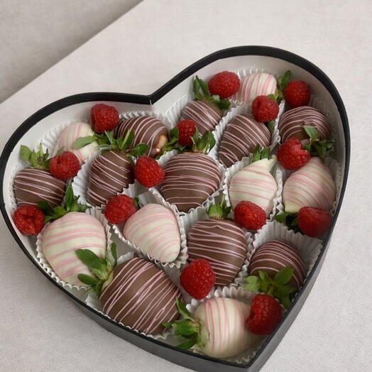 Клубника в шоколаде 17 ягод