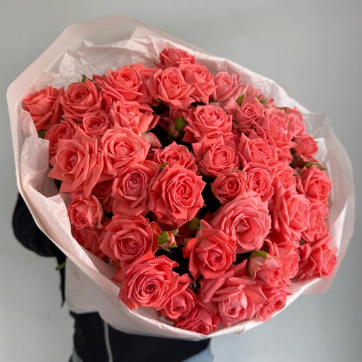 Кустовые розы 15 штук