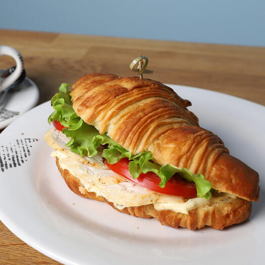 Круассан с курицей
