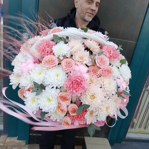 Корзина " С праздником"