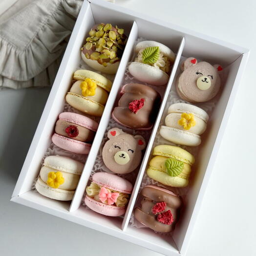 Макарон ассорти (12 шт)