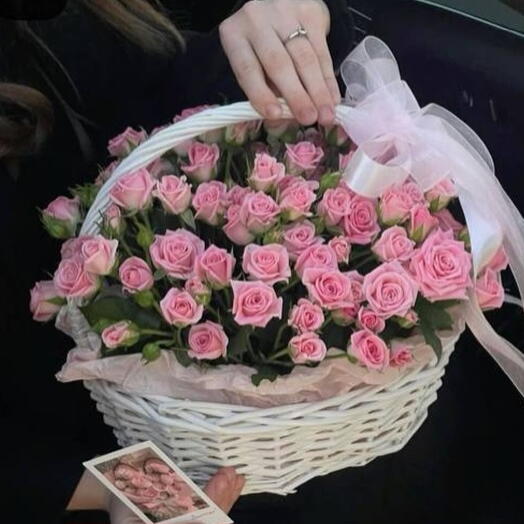 Роза в корзине розовая