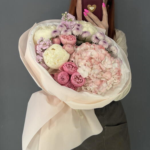 Букет нежный 🩷 розовая гортензия 💖 белоснежные пионы 🤍 кустовая пионовидная Роза 🌺