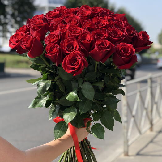 Букет из метровых роз