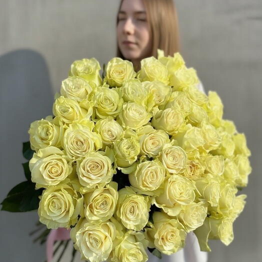 Букет из 45 роз White Mondiale