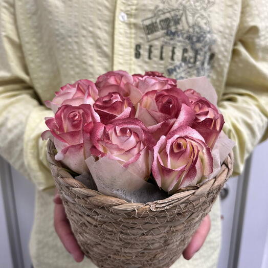 Розы из мыла в корзинке