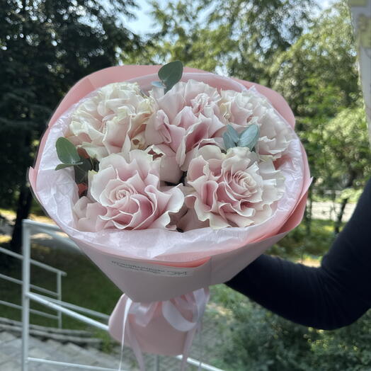 Нежный букет из французских розочек 🌸