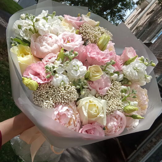 Нежность с пионами 🌸