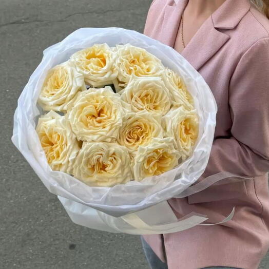 Букет из 11 пионовидных роз
