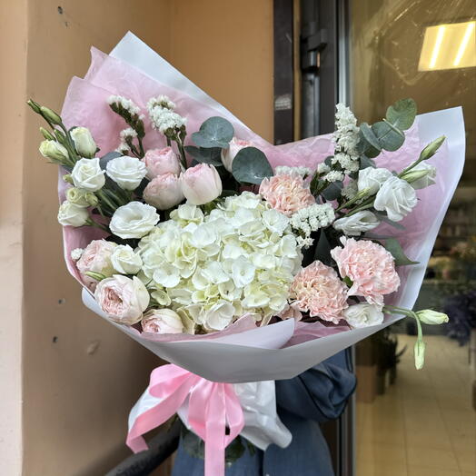 "Нежный букет" 🌸 "лёгкие чувства" в составе гортензия, эустома/лизиантус, роза MANSFIELD, диантусы и статица 🌾
