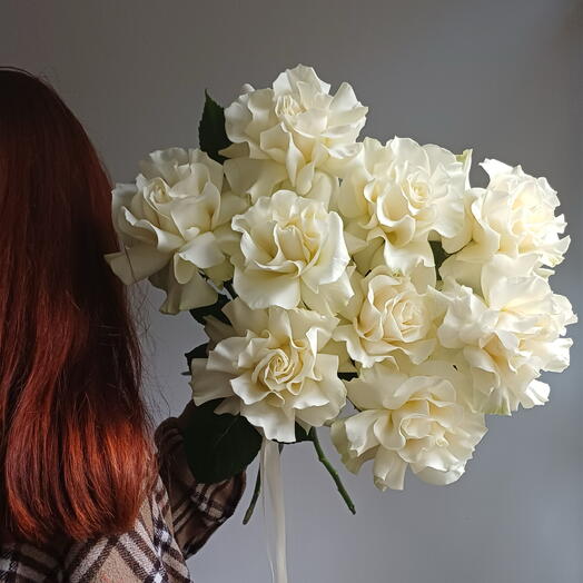 Белые французские розы