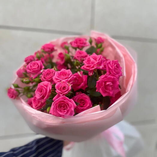Ярко розовые кустовые розы 💗 5шт