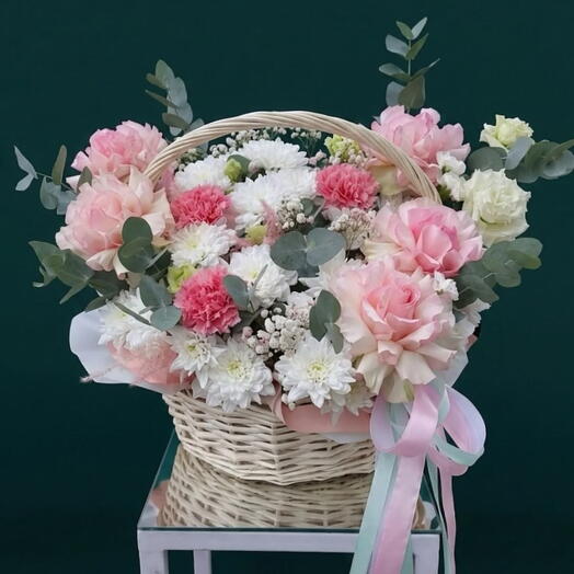 Корзина из цветов микс