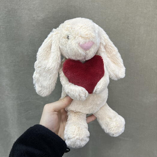 Игрушка кролик с сердцем маленький