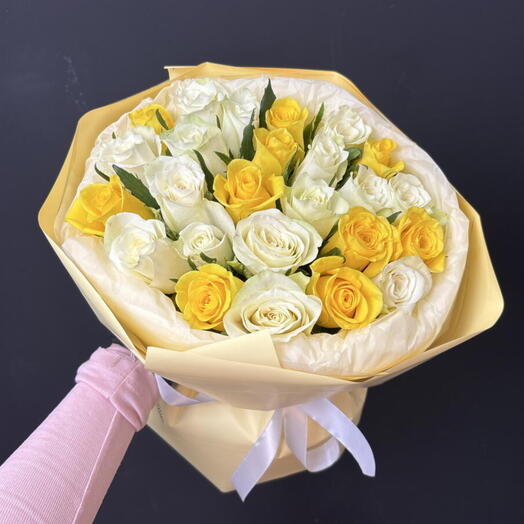 Солнечный микс 25 кенийских роз