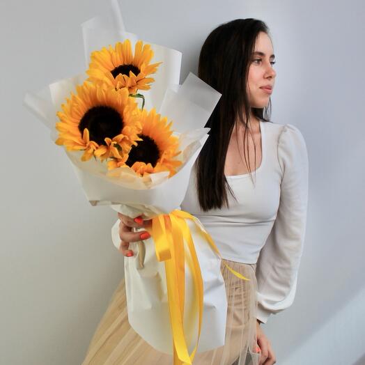 Ramo de elogios de girasoles
