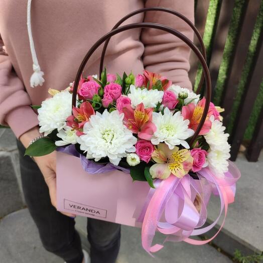 Цветы в коробке