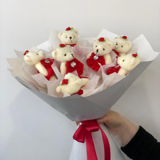 Bouquet with bears
