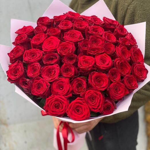 Ramo de 51 rosas rojas