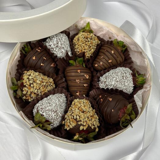 Set de regalo de fresa en chocolate oscuro y con leche