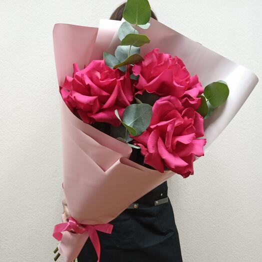 Bouquet of 3 bright French roses💕