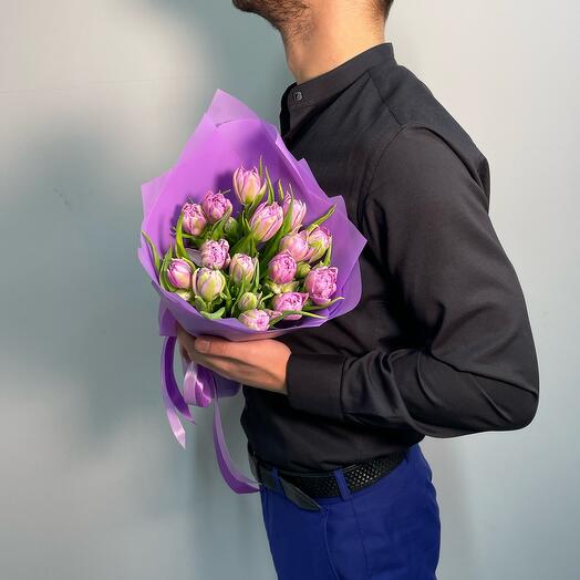 Букет из 15 пионовидных тюльпанов