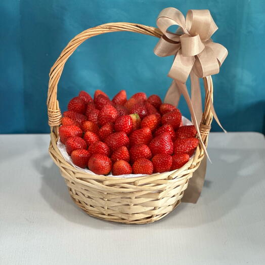 Strawberry Basket  🍓-3884