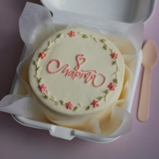 Нежный бенто-торт на 8 марта девушке