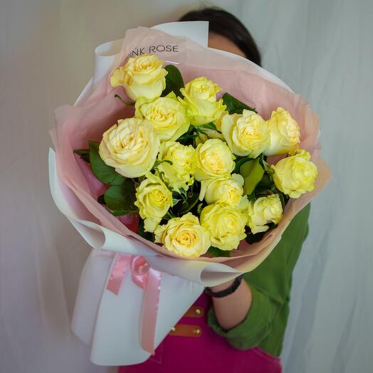 Букет из белых роз