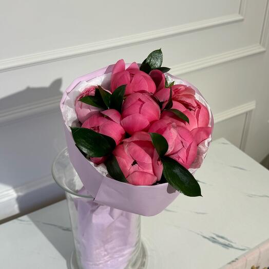 Bouquet of 7 peonies