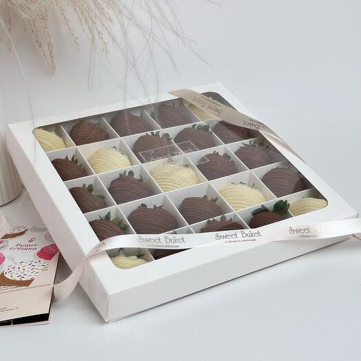 Коробка с клубникой в шоколаде 25 шт