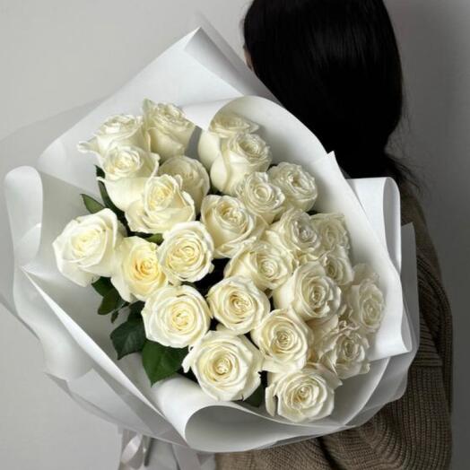 Bouquet of white roses 25 pieces