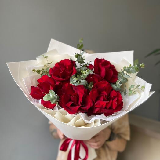 Красные розы ️🌹