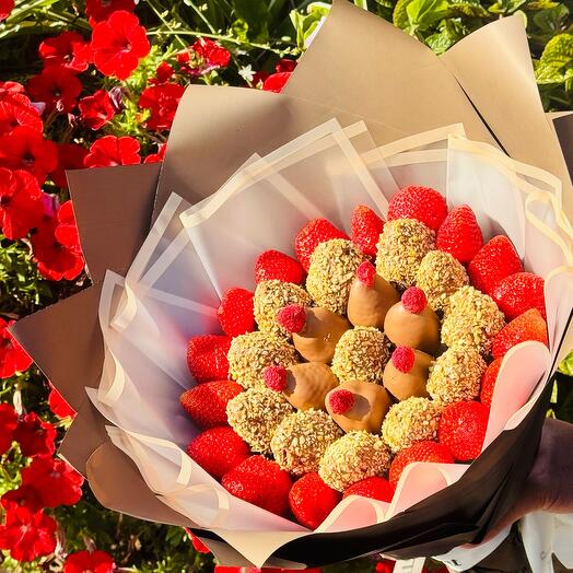 Букет из клубники в шоколаде «ChocoCharm» (36 шт)