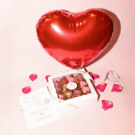 Strawberry Box + Helium Balloon